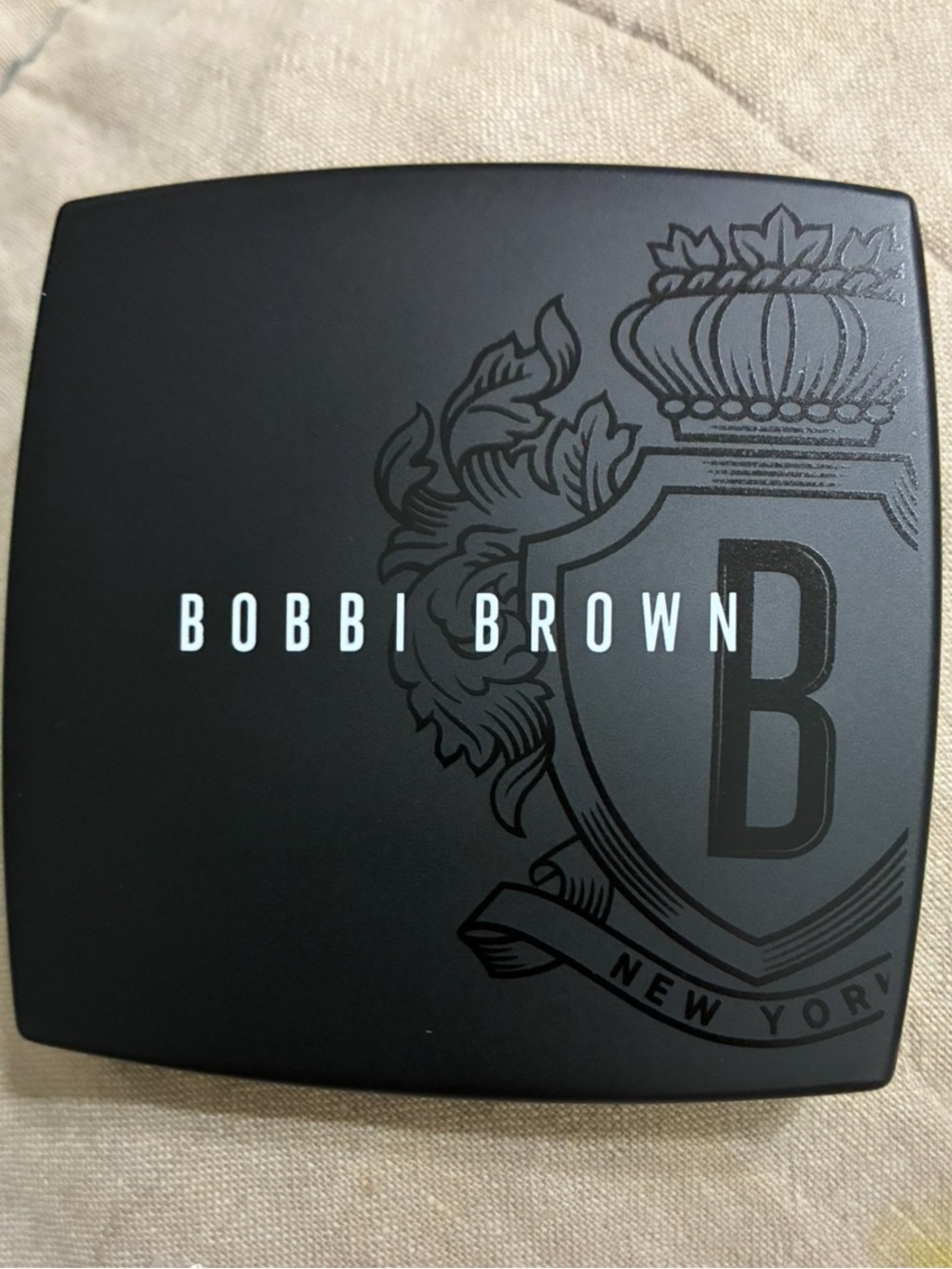 Bobbi Brown Matte Black Compact Case - Sleek Men Accessory